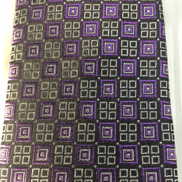 Joseph Abboud- purple square with small black squares pattern tie. 100% silk - Picture 3 of 12